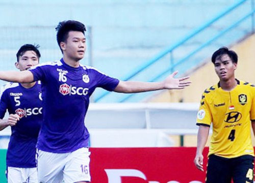 Hà Nội FC: Thành Chung lại sắm vai 'gà son'