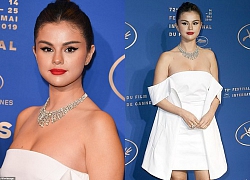 Lộng lẫy đi dự tiệc tối hậu Cannes, Selena Gomez khiến dân tình tá hỏa với gương mặt trắng phớ và chân thô