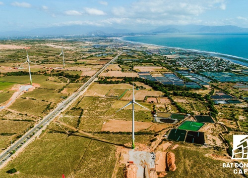 Xây dựng 100km đường ven biển, địa phương này đang thu hút hàng loạt "ông lớn" địa ốc