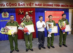 Khen thưởng Ban chuyên án điều tra vụ hai thi thể trong thùng bê tông ở Bình Dương