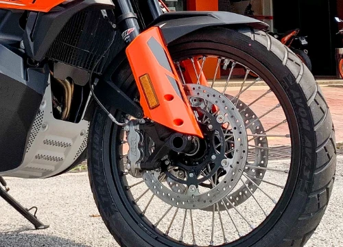 KTM 790 Adventure 2019 ra mắt tại Malaysia với mức giá khiến người Việt phát thèm