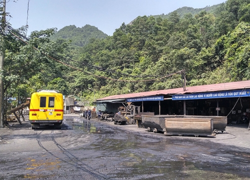 Quảng Ninh : Nổ khí mêtan trong lò than, 2 công nhân tử vong