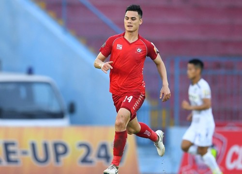 SAO hậu vệ Việt kiều gây sốt V-League: Nói gì về cơ hội khoác áo ĐT Việt Nam?