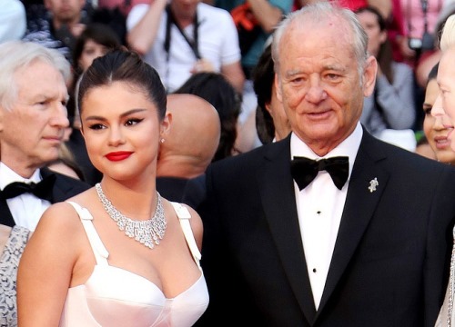 Tài tử 69 tuổi Selena Gomez sẽ "kết hôn": Đại gia quyền lực Hollywood bị tố nghiện "chất cấm", "ân ái", đã có 2 đời vợ