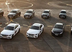 Tới Mercedes-Benz Driving Academy 2019, phải thử bài tập chưa từng có này!