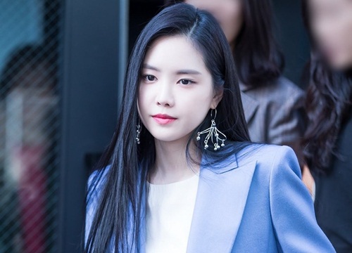 Bất ngờ chưa: Naeun (Apink) đang tận hưởng kỳ nghỉ mát tại Đà Nẵng, hào hứng khoe ảnh trên Instagram