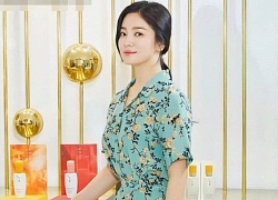 Biết Song Hye Kyo giỏi lấy lòng con nít thế này, fan lại hối thúc chuyện bầu bí