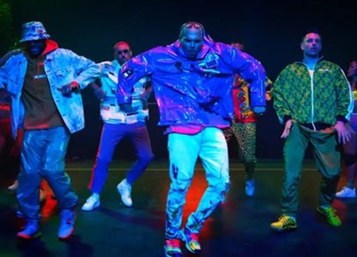 Chris Brown 'bắt tay' Nicki Minaj ra mắt MV Wobble Up, mặc kệ bị tẩy chay sau loạt ồn ào liên quan đến Michael Jackson