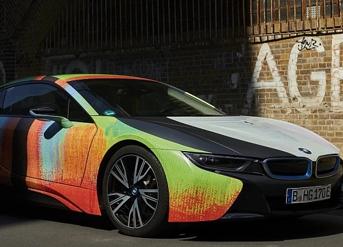 Đây là chiếc BMW i8 có nước sơn "nghệ thuật" độc nhất thế giới