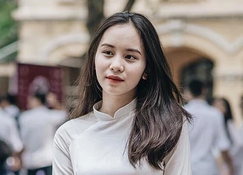 Ngắm dàn nữ sinh Hà Nội xinh đẹp rạng rỡ trong mùa bế giảng 2019