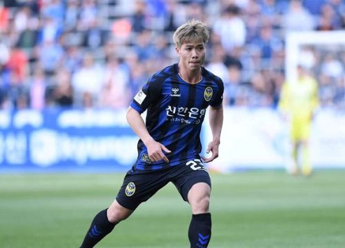 Tân HLV Incheon United nhận xét thẳng thắn về điểm yếu của Công Phượng