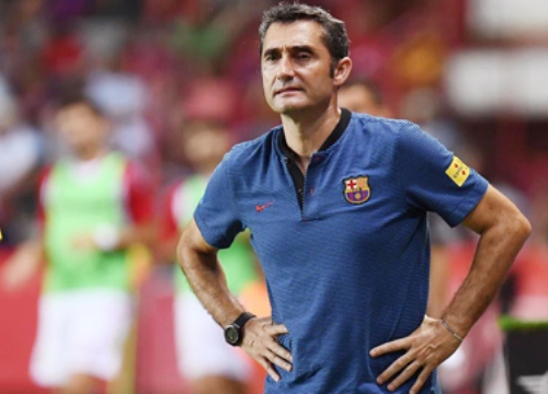 Barca: HLV Valverde đã không còn đường lùi