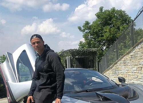 Cristiano Ronaldo chi 1 triệu USD mua siêu xe McLaren Senna hàng hiếm