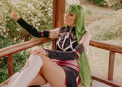 Cô nàng C.C. gây thương nhớ trong Code Geass