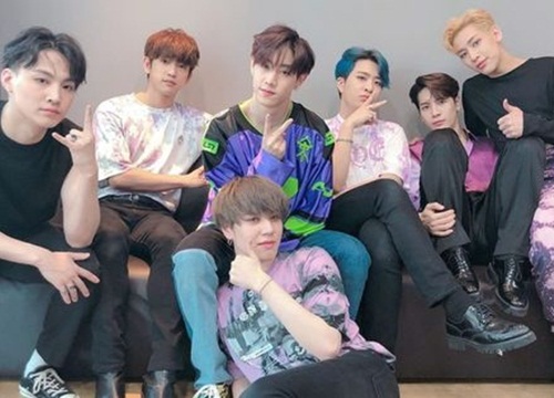 JYP khiến fan thất vọng tràn trề vì ban lệnh cấm mới trong fansign của GOT7