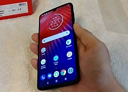 Lộ video đập hộp Motorola Moto Z4: Màn hình 6.4 inch, giá gần 12 triệu