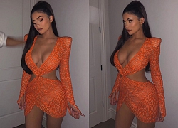 Nhìn loạt ảnh này mới thấy trong dàn chị em có body được triệu người ước ao, Kylie Jenner là đỉnh cao nhất