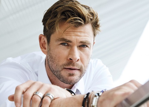 Quên Thor cục súc ngày thường đi, Chris Hemsworth lột xác đúng đẳng cấp "Người đàn ông hấp dẫn nhất hành tinh" đây này