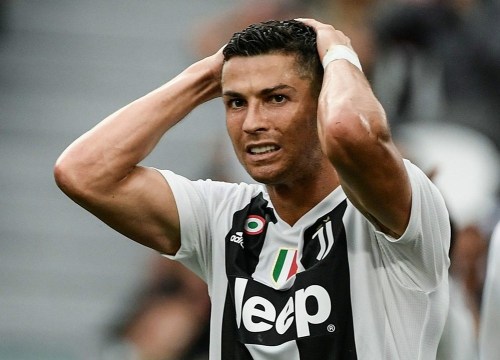 Ronaldo, Messi lĩnh xướng hàng công đội hình hay nhất châu Âu