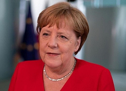 Thủ tướng Merkel cảnh báo 'thế lực hắc ám' trỗi dậy ở châu Âu