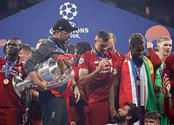 Liverpool vô địch Champions League: Người đẹp đâu thể ngủ mãi trong rừng