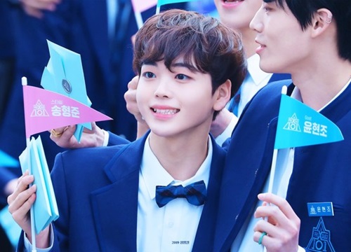 PRODUCE X 101: Khóc hết 10 phút khi được hạng 3, em bé Song Hyung Jun là ai?