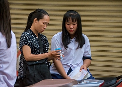 Thi vào 10 TPHCM: 'Nếu con không đậu trường công, lúc đó tôi mới tính'