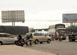 Trạm thu phí QL13 đặt không hợp lý, giao thông hỗn loạn trên quốc lộ 13 và nguy cơ tạo điểm đen giao thông