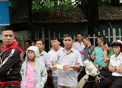 Tuyển sinh vào lớp 10 ở Hà Nội: Con lo 1, phu huynh lo 10