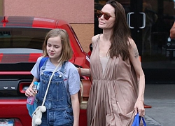 Angelina Jolie khoác vai con gái út đi shopping