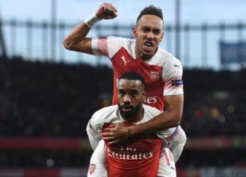 "Arsenal có cặp song sát rất hay, nhưng hãy mang cậu ấy về hỗ trợ cho họ"