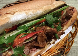 Bánh mì ở Sài Gòn từ bình dân đến đắt tiền lại được báo nước ngoài nhắc đến với tình yêu đặc biệt