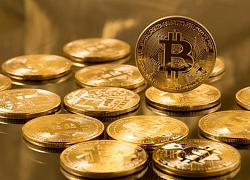 Bitcoin 'gục ngã' xuống 7.600 USD, vì sao?