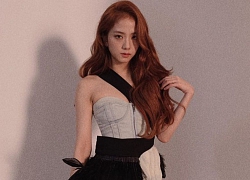 Jisoo (BLACKPINK) trong bộ ảnh hậu trường không khác gì họa báo: Thì ra visual đẳng cấp nữ thần Gen3 là đây?