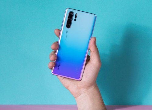 Lạ kỳ nhà hàng Malaysia giảm giá cho khách hàng dùng điện thoại Huawei