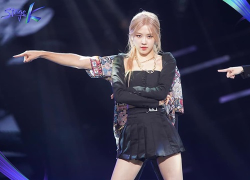 Rosé (BLACKPINK) lại gây thương nhớ với nhan sắc ngày càng lên hương trên show thực tế