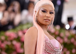 Một lễ trao giải 'đá thẳng mặt' Nicki Minaj, và nàng rapper đáp lại còn chua chát hơn nghìn lần!