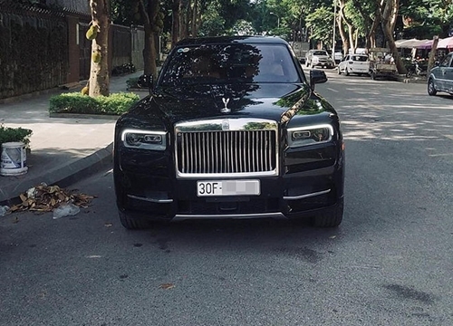 'Siêu SUV' Rolls-Royce Cullinan hơn 41 tỷ đầu tiên tại VN ra biển số