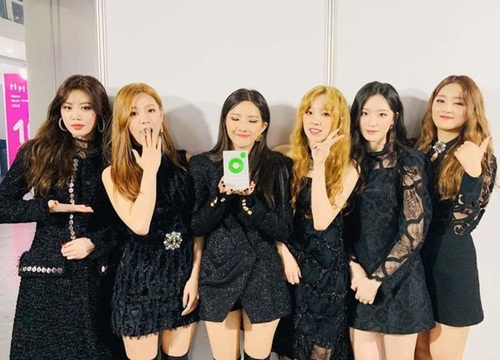 Soyeon ((G)I-DLE) phát hành ca khúc mới nhưng lại bị fan của LOONA phá đám như thế này đây