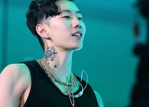 Trước thềm sang Việt Nam, Jay Park bất ngờ tung MV 'Feng Shui': Nhạc hay khỏi bàn nhưng MV thì... cần thêm muối gấp