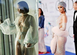 Không chỉ là ca sĩ giàu số 1 thế giới, Rihanna từng mặc váy mỏng sốc nhất xưa nay