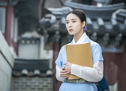 MBC phát hành hình ảnh đầu tiên của 'Mỹ nữ mặt đơ' Shin Se Kyung trong phim 'Rookie Historian Goo Hae Ryung' đóng cùng Cha Eun Woo