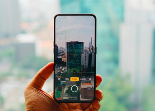 Oppo Reno camera "vây cá mập", phá vỡ sự nhàm chán của smartphone