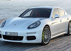 Triệu hồi hơn 33.000 xe Porsche Panamera do nguy cơ gây cháy