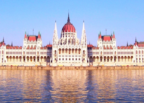 Budapest, phố cổ ngàn năm bên dòng Danube