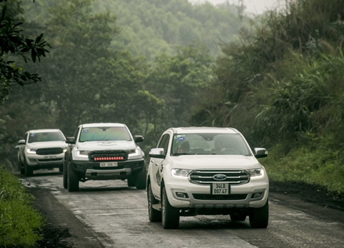 Ford Everest giảm kỷ lục lên tới 130 triệu đồng, thị phần vụt tăng