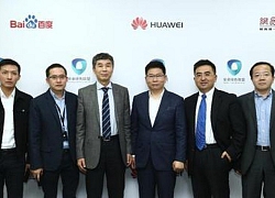 Huawei liên thủ các ông lớn Trung Quốc quảng bá HongMeng OS