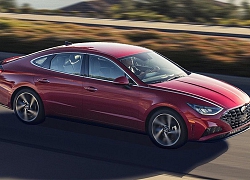 Hyundai Sonata 2020 'so găng' Toyota Camry: Mèo nào cắn mỉu nào?