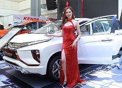 Ngắm nhan sắc dàn 'chân dài' tại Triển lãm AutoExpo 2019