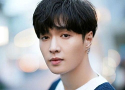 Nối gót thành viên WJSN, Lay (EXO) chưa phát hành album đã phá kỉ lục triệu bản trong chưa đầy 5 phút